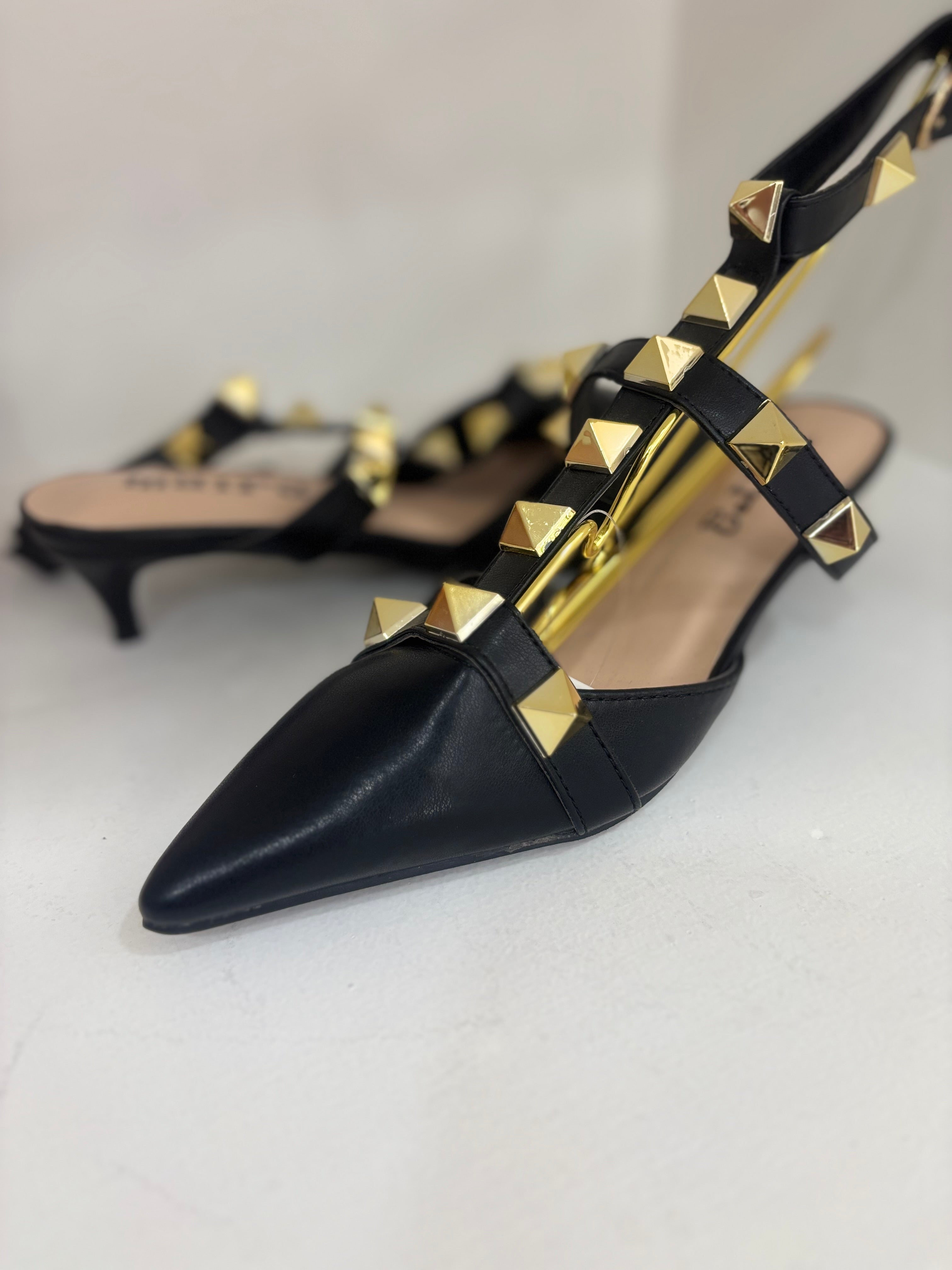 Sandalo modello Valentino