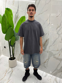 Bermuda Distressed Denim